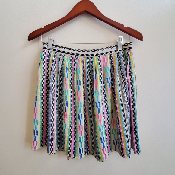 Parker Gorgeous Sequin Hand Beaded Mini Skirt Size 4 - Picture 3 of 11